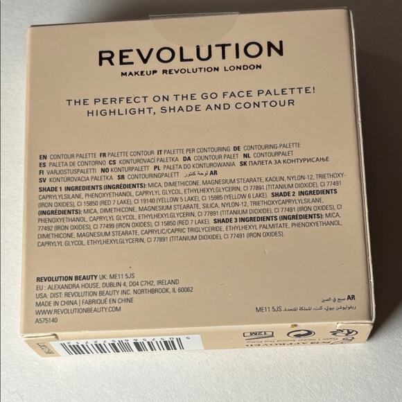 Makeup Revolution London Contour Powder Compact - Fair Shades- CONTOUR PALETTE - Picture 3 of 4